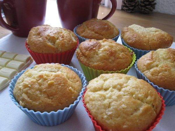 Muffins al limone e cioccolato bianco